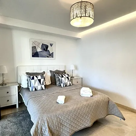Modern Duplex Penthouse In Royal Banus Roof Top!