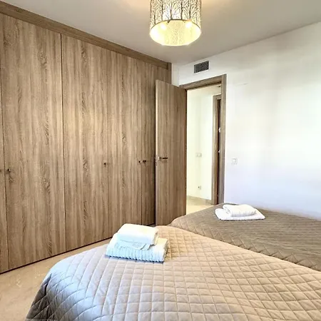 Modern Duplex Penthouse In Royal Banus Roof Top!